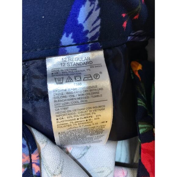 Old Navy Harper Mid Rise Ankle Pants Blue Floral Bird Print | 12 Regular - Picture 7 of 7
